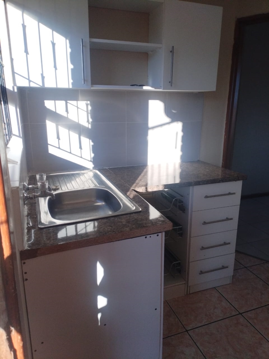 To Let 2 Bedroom Property for Rent in Westbourne Eastern Cape